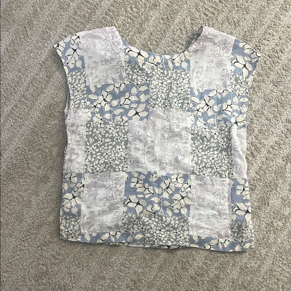 NWT Nicole Miller Patchwork Blue, Purple and White Floral 100% Linen Top Small